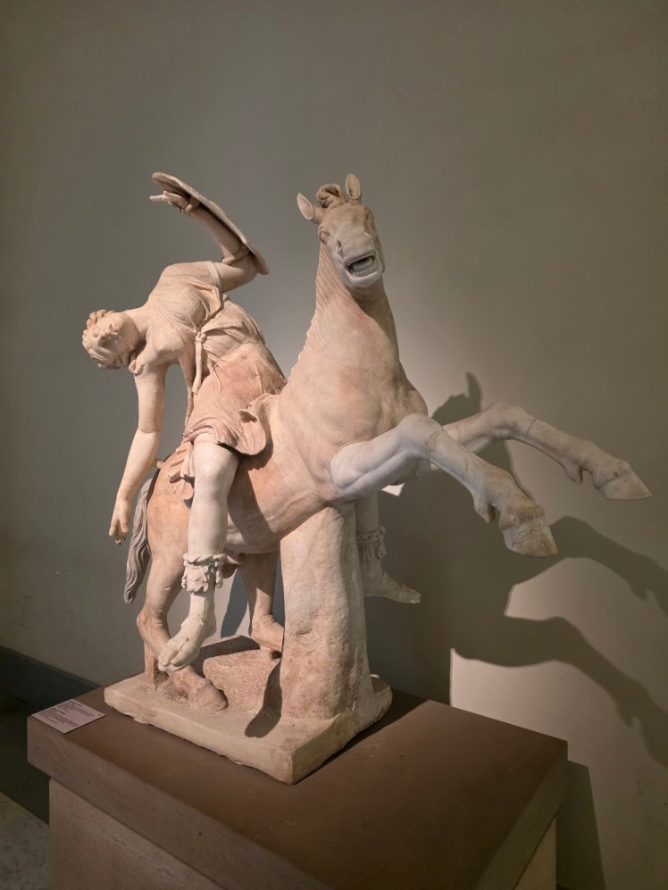 Amazon on horseback marble_Farnese Collection